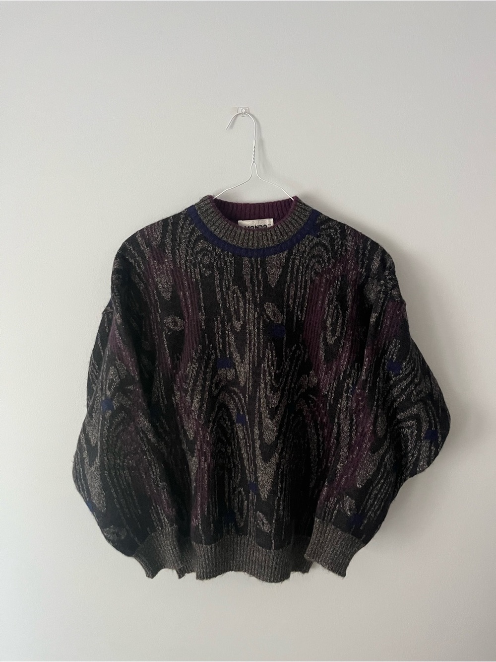 MONDO Vintage Men’s Sweater